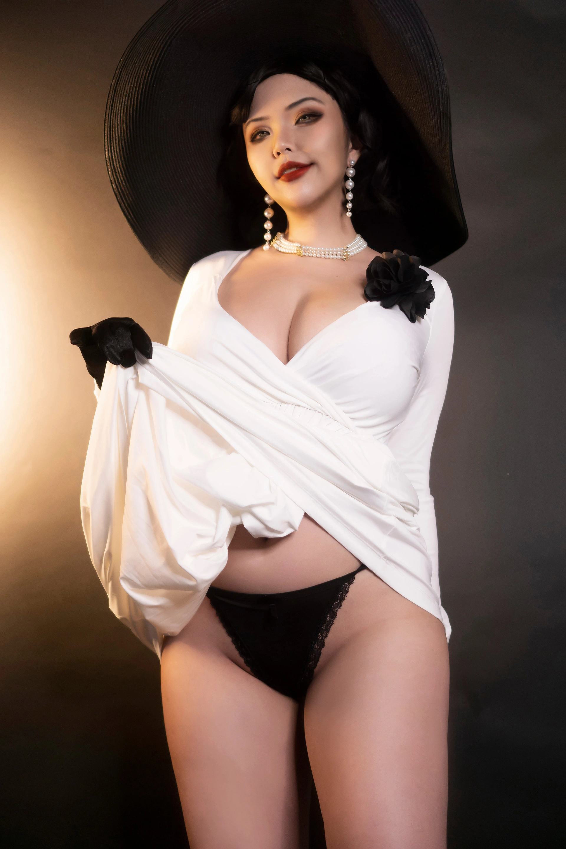 Hana Bunny - NO.061 Lady Dimitrescu 2